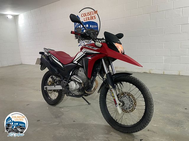 LOTE 19 HONDA XRE 300 2015/2015