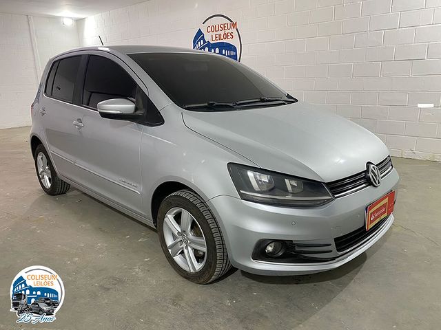 LOTE 21 VW FOX COMFORTLINE 1.6 2015/2016