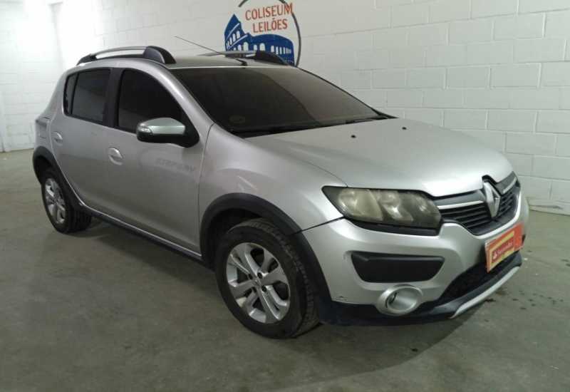 LOTE 36 RENAULT/SANDERO STEPWAY 1.6 HI-POWER FLEX 2014/2015