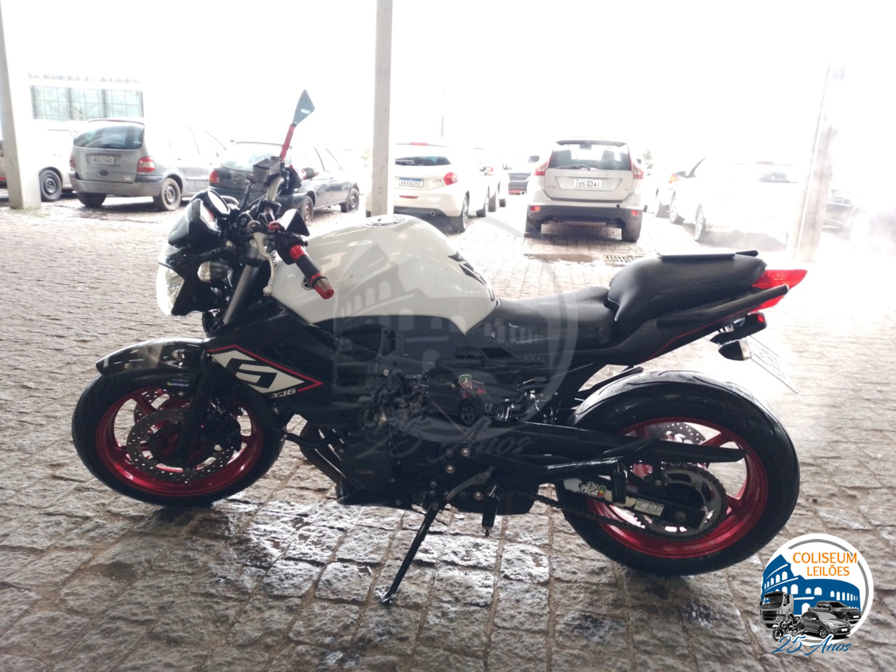 LOTE 32 YAMAHA/XJ6 N ABS GASOLINA 2015/2016