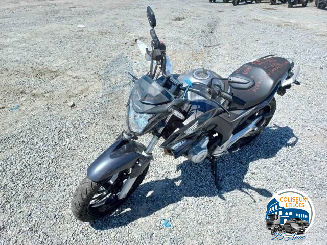 LOTE 14 HONDA CB 250 F 2019/2020