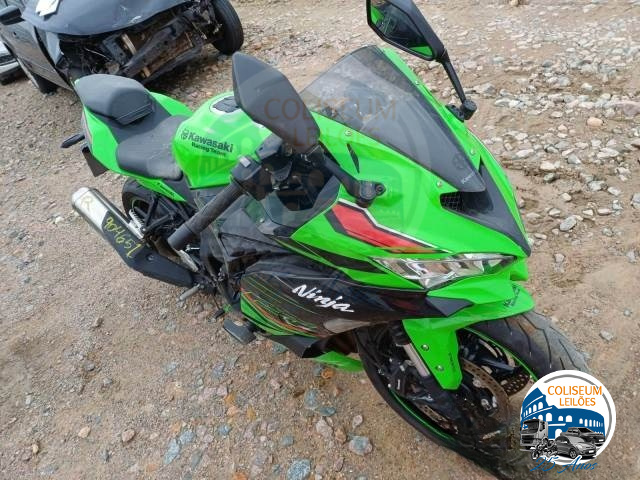 LOTE 21 KAWASAKI NINJA ZX 400 2023/2024