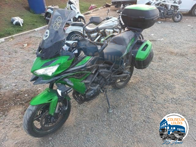 LOTE 22 KAWASAKI VERSYS 650 2022/2023 
