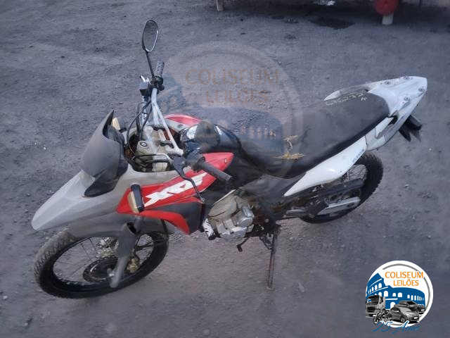 LOTE 22 HONDA XRE 300 2017/2017 