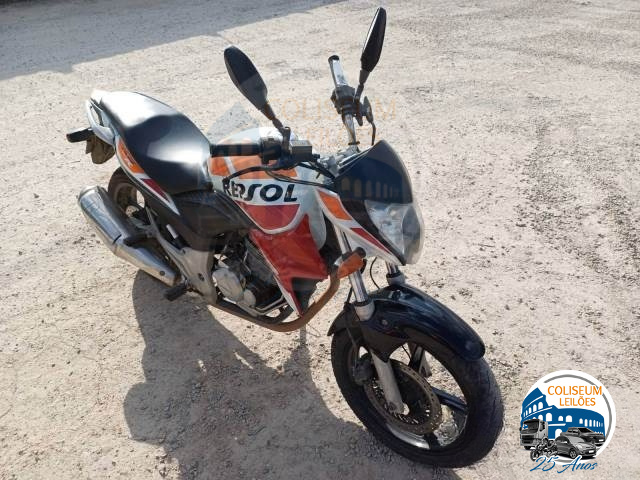 LOTE 009 - CB 300 R LIMITED EDITION 2014