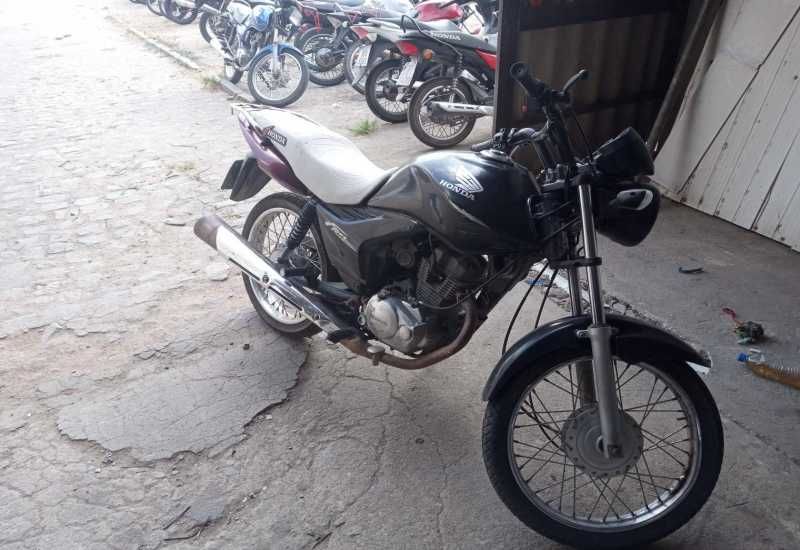 LOTE 008 - CG 150 Fan ESi Mix 2011