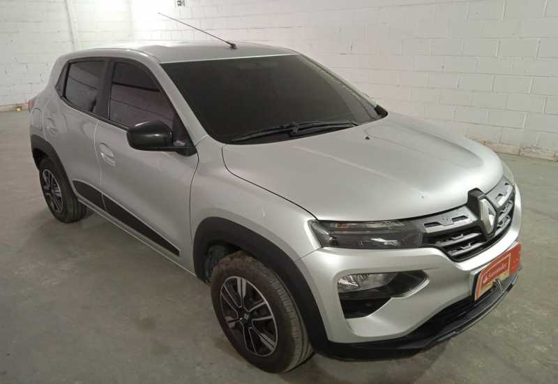 LOTE 017 - Kwid Intense 1.0 SCe 2023