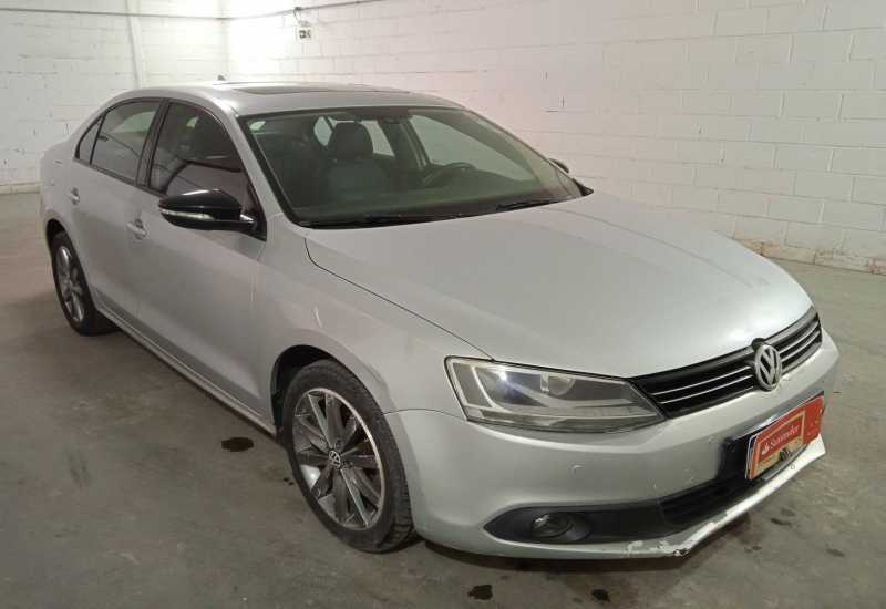 LOTE 040 - Jetta Comfortline 2.0 Total Flex 2011
