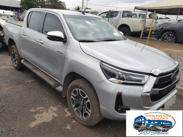 LOTE 017 - HILUX CD SRX 2.8 D-4D TURBO 2022