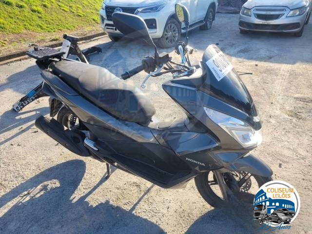 LOTE 004 - PCX 150 2017