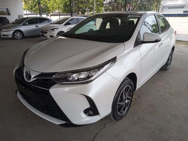 LOTE 26 YARIS SA XLS15 2023/2024