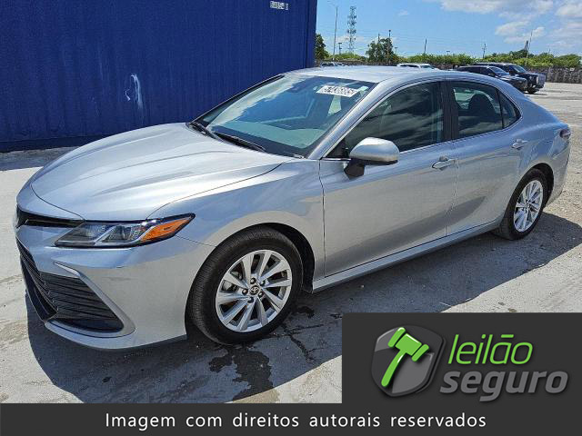 LOTE 11 TOYOTA CAMRY LE 2024/2024 