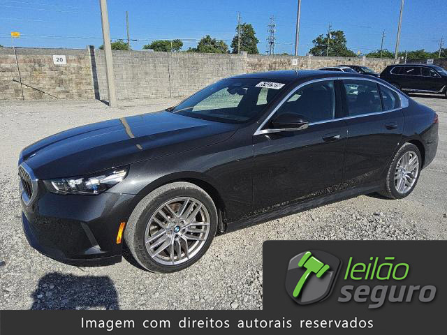 LOTE 12 BMW 530 I 2024/2024 