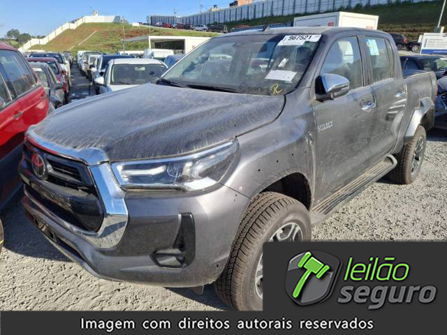 LOTE 25 TOYOTA HILUX CD 4X4 2024/2025 