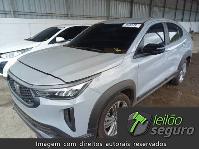 LOTE 31 FIAT FASTBACK TURBO 200 1.0 12V GSE TURBO 2024/2025