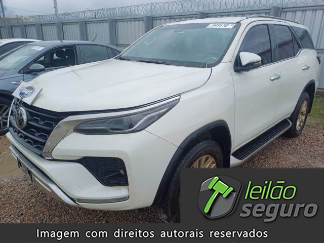 LOTE 09 SW4 SRX 2.8 D-4D TURBO 2021/2021