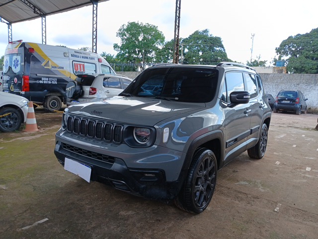 LOTE 16 RENEGADE S T2704X4T 2022/2022