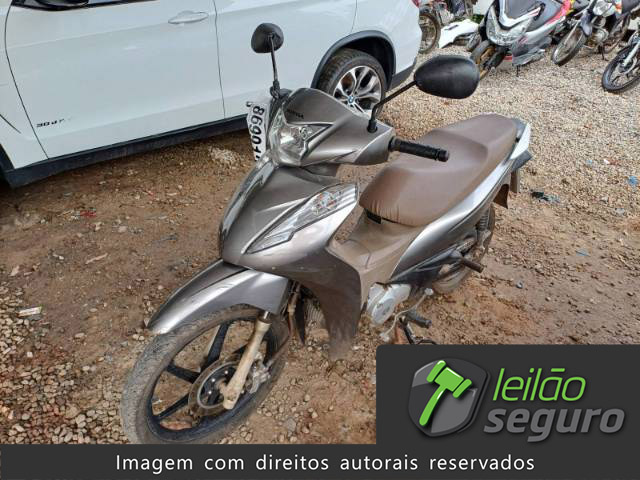 LOTE 02 HONDA XRE 300 2019/2019 