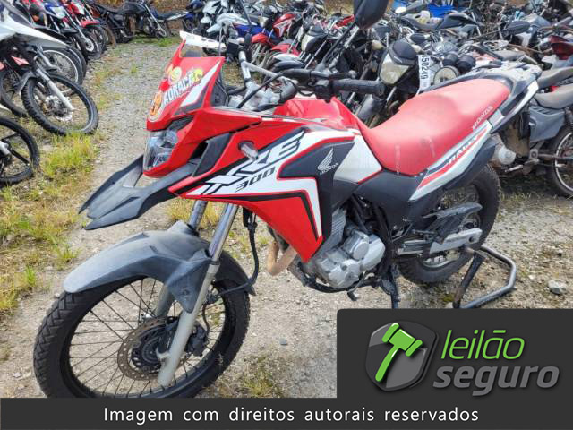 LOTE 15 HONDA XRE 300 2021/2021 