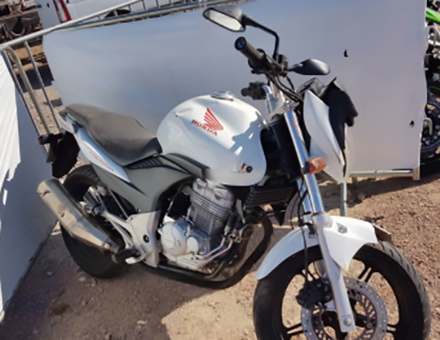 LOTE 17 HONDA CB 300 R 2012/2012 