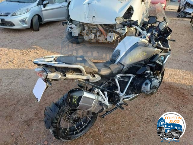 LOTE 06 BMW R1250 GS 2023/2024