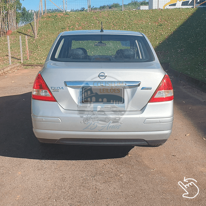 LOTE 28 NISSAN TIIDA SEDAN 1.8F ANO 2012/2013
