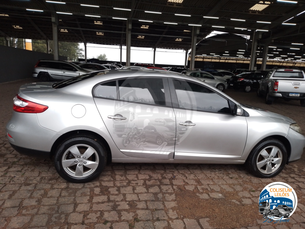 LOTE 31 RENAULT/FLUENCE DYN 20A FLEX 2014/2014  
